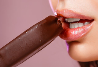 שלגון גלידת שוקולד (צילום: אינגאימג')