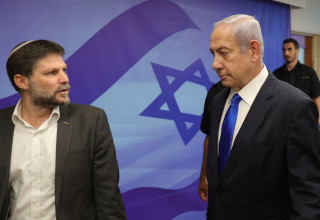 בנימין נתניהו, בצלאל סמוטריץ' (צילום: Abir Sultan/Pool via REUTERS)