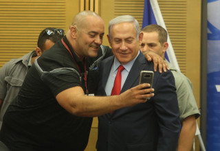 בנימין נתניהו ואיציק זרקא (צילום:  מרק ישראל סלם)
