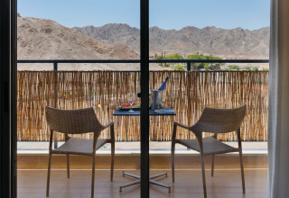 נוף פתוח להרי אילת - אלמוגים (צילום: אסף פינצ'וק)