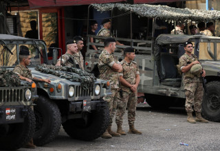 חיילי צבא לבנון בעיירה כחאלה (צילום: רויטרס)