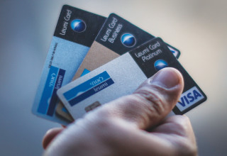 כרטיסי אשראי (צילום: הדס פרוש, פלאש 90)