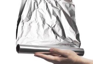 הנה מה שלא ידעתם על נייר כסף עד היום (צילום: אינג'אימג')