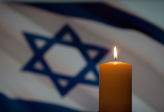 נר זיכרון , דגל ישראל (צילום:  Adobe stock)