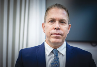 גלעד ארדן (צילום: יונתן זינדל, פלאש 90)