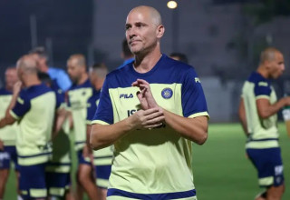 חוזר ללבוש צהוב. אבי נמני (צילום: דני מרון)