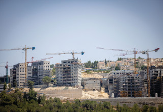 אתר בנייה (צילום: יונתן זינדל פלאש 90)