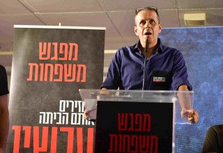רונן צור, מטה משפחות החטופים (צילום: אבשלום ששוני)