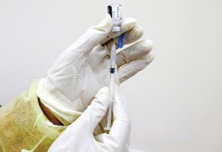 חיסון  (צילום: וויסאם השלמון פלאש 90)