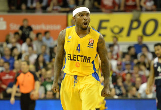 שחקן מכבי תל אביב טייריס רייס חוגג (צילום: GettyImages, Sebastian Widmann)