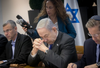 בנימין נתניהו בישיבת ממשלה (צילום: מרים אלסטר, פלאש 90)