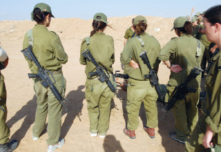לוחמות בצה"ל (צילום: גילי יערי, פלאש 90)