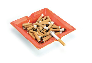 מאפרה, סיגריות (צילום:  אינגאימג')