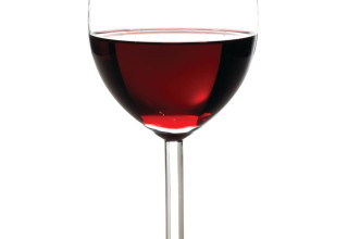 כוס יין אדום (צילום:  אינג אימג')
