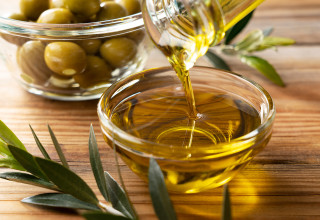 שמן זית. המלך של השמנים (צילום: שאטרסטוק,יחצ)