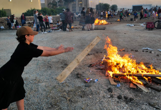 ל"ג בעומר. סכנת כוויות ופגיעות עיניים (צילום: מיכאל גלעדי, פלאש 90)