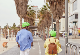 קורקינט חשמלי של Lime  (צילום: עומר רוזנגרט)