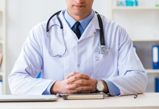 רופא. אילוסטרציה (צילום: אינג'אימג')