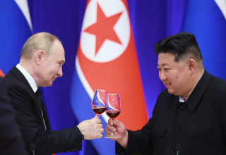 קים ג'ון און, ולדימיר פוטין (צילום:  Sputnik/Vladimir Smirnov/Pool via REUTERS)