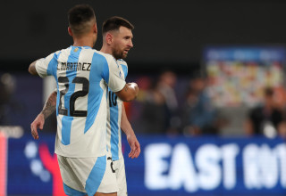 שחקני נבחרת ארגנטינה ליאונל מסי, לאוטרו מרטינס (צילום: GettyImages, Rob Carr)