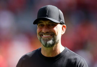 נפרד מאנפילד. קלופ (צילום: רויטרס)