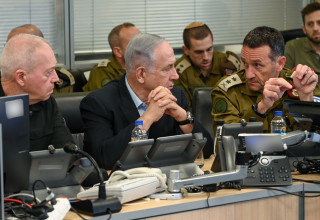 הרצי הלוי, בנימין נתניהו, יואב גלנט (צילום: מעיין טואף, לע"מ)
