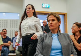 שקמה ברסלר וטלי גוטליב בבית משפט (צילום: יונתן שאול, פלאש 90)