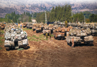 כוח שריון ליד גבול לבנון  (צילום: אייל מרגולין פלאש 90)