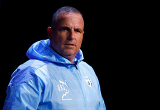 רן בן שמעון מאמן נבחרת ישראל (צילום: רויטרס)