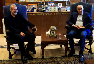 נביה ברי נפגש עם עלי לאריג'אני בלבנון (צילום: רויטרס)