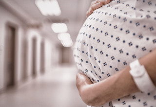 היריון מרובה עוברים. הרופאים הצליחו למשוך עד שבוע 32  (צילום: שאטרסטוק)