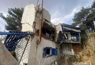 ההרס בקריית שמונה ביום שאחרי הפסקת האש (צילום: אבשלום ששוני)