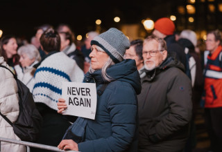 סולידריות למול השנאה: אלפים השתתפו בהפגנה נגד אנטישמיות בהולנד (צילום: יח"צ)