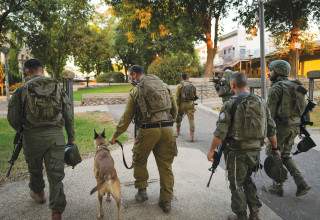 חיילי מילואים (צילום:  מיכאל גלעדי, פלאש 90)