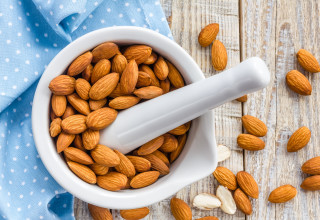 שקדים (צילום: אינגאימג')