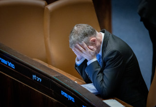 יריב לוין לאחר נפילת ההצבעה (צילום: חיים גולדברג, פלאש 90)