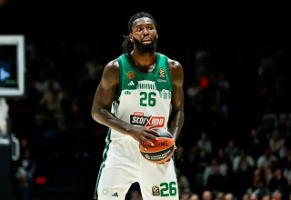 אלופת אירופה יוצאת לליטא. מתיאס לסור (צילום: GettyImages, Roberto Finizio)