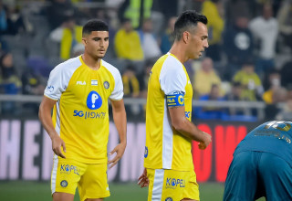 שחקני מכבי תל אביב ערן זהבי, אלעד מדמון (צילום: אריאל שלום)