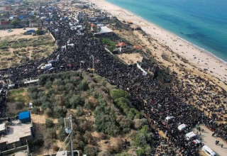 עקורים בעזה (צילום: רשתות חברתיות)