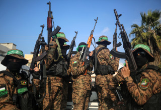 מחבלי חמאס ברצועת עזה (צילום: מג'די פתחי/TPS)