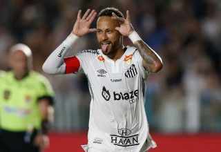 שחקן סנטוס ניימאר (צילום: GettyImages)