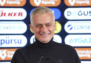 ז'וזה מוריניו מאמן פנרבחצ'ה (צילום: Anadolu)