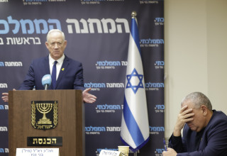 גדי איזנקוט ובני גנץ (צילום: מארק ישראל סלם)