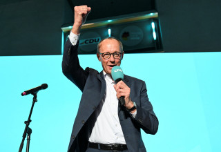 פרידריך מרץ, מנהיג מפלגת CDU הגרמנית, רגעים לאחר שניצח בבחירות (צילום: רויטרס)