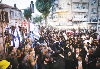 המחאה בעד גיוס חרדים במאה שערים (צילום: חיים גולדברג פלאש 90)