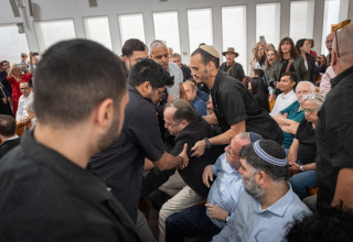 מהומה בבג"ץ פיטורי רונן בר (צילום: חיים גולדברג, פלאש 90)