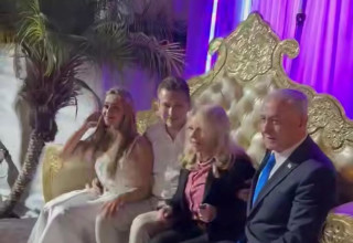 משפחת נתניהו (צילום:  צילום מסך רשתות חברתיות לפי חוק 27א לזכויות יוצרים)