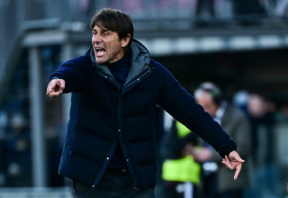 מאמן נאפולי אנטוניו קונטה (צילום: אימג'בנק  GettyImages, PIERO CRUCIATTI/AFP)