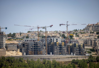 פרויקט בניה בירושלים. מלאי הדירות הלא מכורות עומד על יותר מ-77 אלף (צילום:  יונתן זינדל פלאש 90)