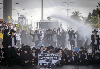 הפגנות חרדים נגד חוק הגיוס (צילום: חיים גולדברג, פלאש 90)